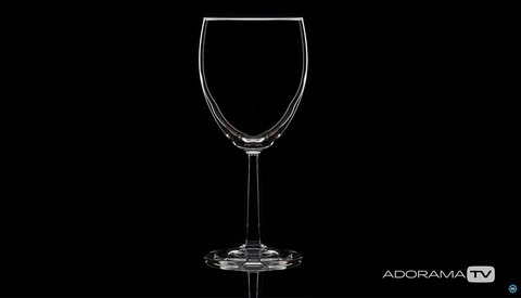 How to Easily Shoot Tricky Photos of Glassware