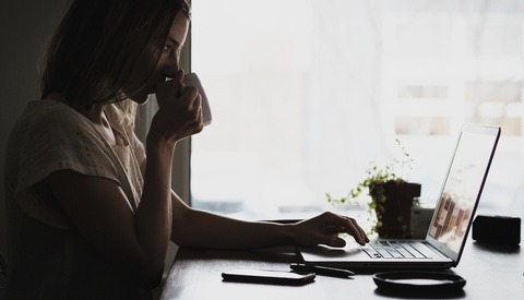 A Simple Change to Your Email Signature That Can Have a Big Impact