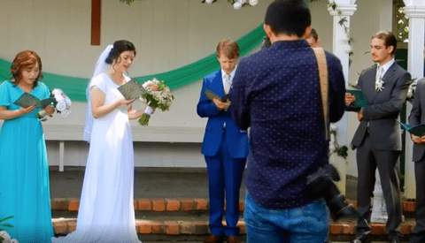 Photographer Photoshopped Wedding Pictures to Make Bride Skinnier Against Her Wishes, Claims to Have Now Deleted the Original Files