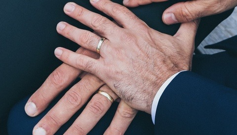 Department of Justice Sides With Kentucky Photographer Who Refuses to Shoot Gay Weddings