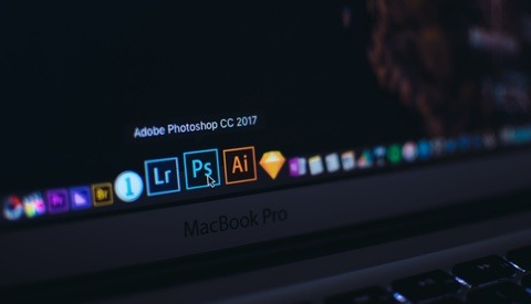 adobe offers free creative cloud