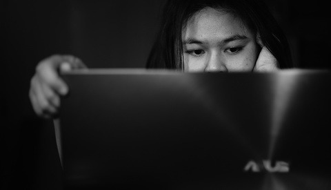 Battling Crisis Anxiety With Online Live Photography Workshops