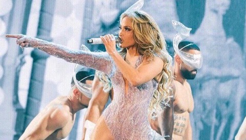 Yet Another Celebrity Sued for Posting a Picture of Themselves on Instagram