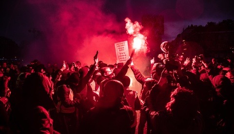 Photojournalist Permanently Blinded in Left Eye After Being Shot by Police While Reporting on Minneapolis Riots