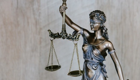 Photographer Beats Buzzfeed After It Removes His Photo Credit in 'Landmark' Legal Case