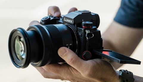 Panasonic Announces the LUMIX S5 Full-Frame Mirrorless Camera
