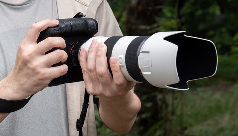 Sony LA-EA5 Lens Adapter Unofficially Bookends the A Mount