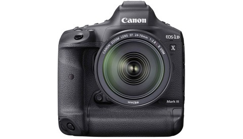 Canon's Flagship Mirrorless Camera Is Coming Next Year