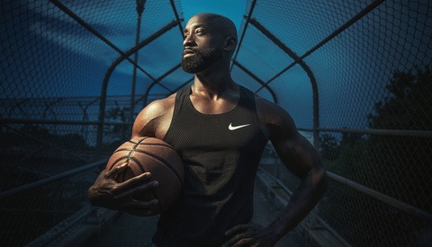 An Easy Way to Turn Daylight Into Night With Flash