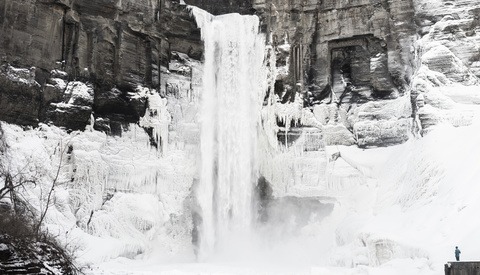 If You’re a Landscape Photographer, You Should Seriously Consider Shooting Cheaper, Vintage, Manual Film Lenses