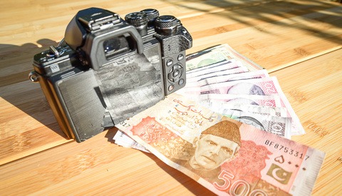 This Is How You Check a Pre-Owned Camera, Before You Buy It
