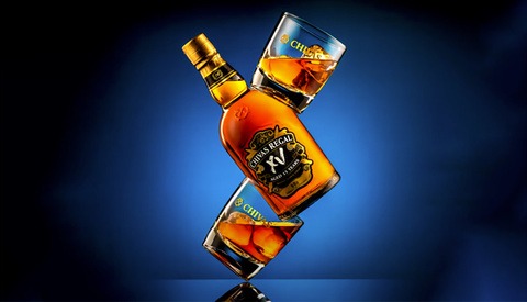 Learn How This Stunning Photo of a Whisky Bottle Balancing Between Two Tumblers Was Created