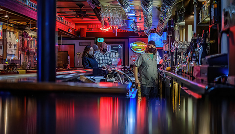 This Ultra-fast Lens Never Fails to Put a Smile On My Face