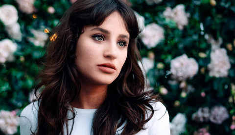 How I Photographed a Model on My Family Vacation