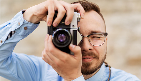 Photographer Finally Admits: 'Honestly, I'm Just Taking Pictures'