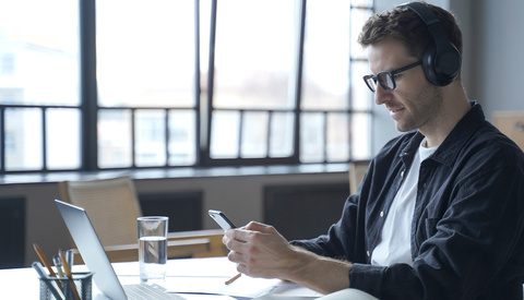 How His Phone Became the Other Woman