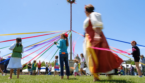 Japanese Art Philosophy Wabi-Sabi Gains Ground as Photographers and Clients Tire of Pixel-Perfect Images