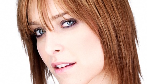 Fstoppers Original:  Peter Hurley exposes the perfect headshot