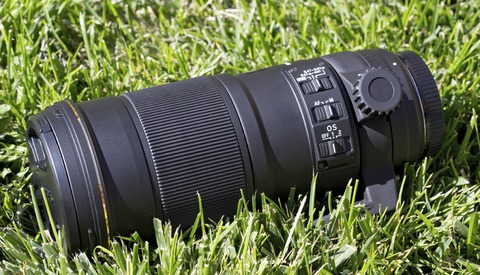 Fstoppers Reviews the Sigma 180mm f/2.8 Macro Lens