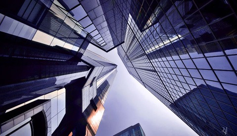 Vertical Horizon: A Series of Hong Kong From a New Perspective