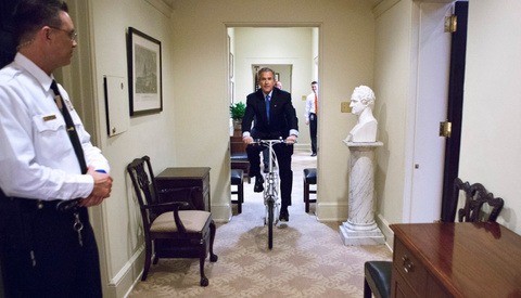 The Life of a President - BTS Pictures of George W. Bush