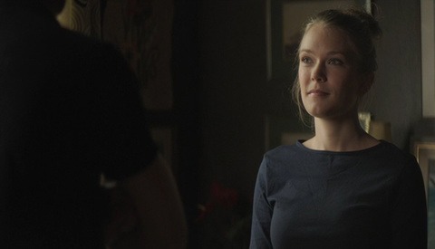 Cinematographer Eric Kress Crafts Light For A Scene In This Video Workshop