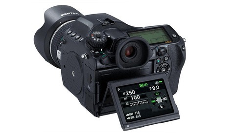 The Pentax 645Z is Official, Featuring 4K, a 51.4 MP CMOS Sensor & 3 FPS Shooting