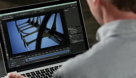 Learn Two New Techniques of How to Extract Still Frames From Any Video