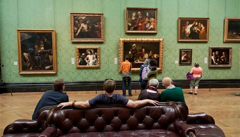 The Power of Social Media: National Gallery Allows Mobile and Amateur Photos of Art