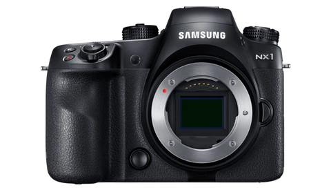 The Samsung NX1 Arrives in Stores Just in Time for the Holidays