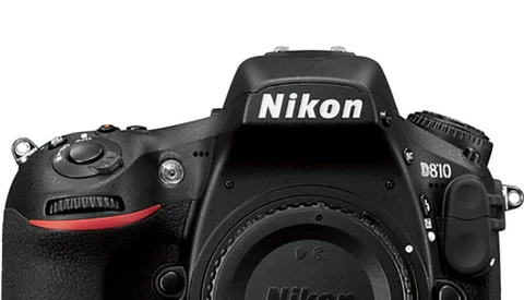 Holiday Deals on Photography Gear from Canon and Nikon