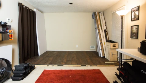 Transform Your Living Room Into A Practical Studio And Making It Work