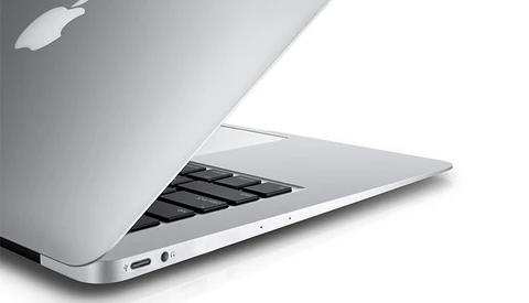 Is Future Proofing Obsolete? Apple Adopts New USB Port