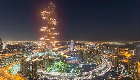 Stunning and Mesmerizing Dubai "Flow Motion" Time-lapse by Rob Whitworth Takes Us for a Ride