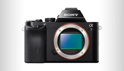 Sony a7 Drops Below $1,000 for First Time