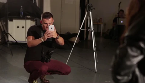 The World's First Wireless Flash Trigger for the iPhone Is Here