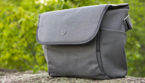 The Booq Python Catch Is a Midsize Shoulder Bag Worth Checking Out