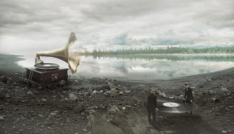 A 20 Second Behind-the-Scenes Video Detailing Erik Johansson's Soundscapes