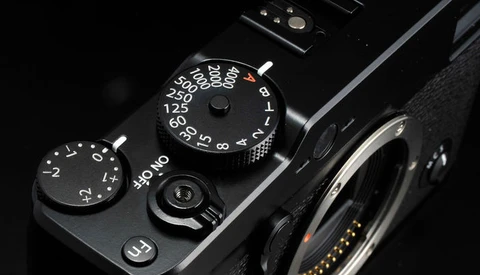 B&H Is Currently Selling A Fuji X-Pro1 And 2 Lens Kit For $900 Off