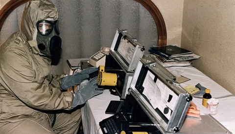 Transmitting Photos Used to Look Like Something from a Spy Movie