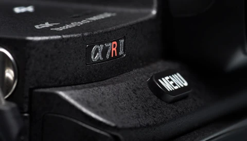 Fstoppers Reviews the Sony Alpha a7R II 42MP Full-Frame Camera