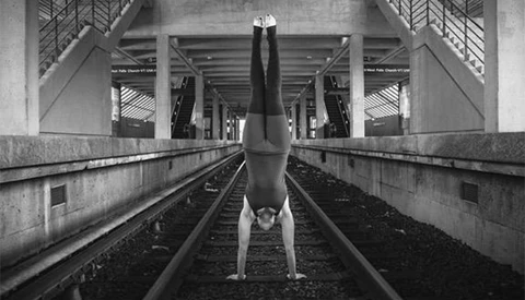 Woman Arrested for Taking Instagram Photo on Metro Tracks