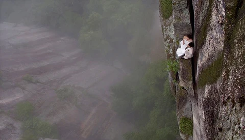 Breathtaking Pictures of Dancers and Couples on the Edge of a Cliff