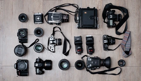 5 Non-Gear Gifts for Photographers