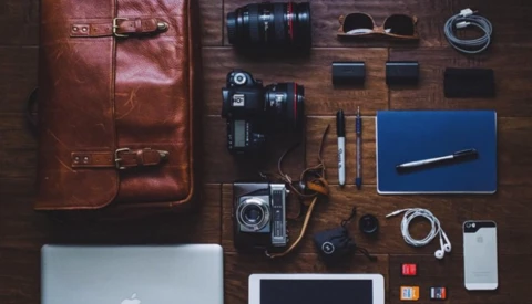 Forget All the Fancy Photo Gear, Here Is What a Truly Minimalistic Photographer Looks Like