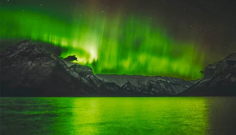 Two Years and Nearly 7,000 Photos of Canada's Northern Lights in Three Minutes