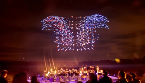 Intel Uses 100 Drones to Set a Beautiful World Record