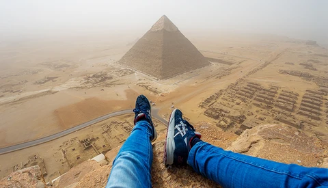 German Teen Photographer Climbs the Great Pyramid of Giza and Captures It All