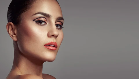 How to Enhance Skin Texture With Sharpening and Luminosity Masks