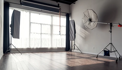 4 Reasons to Consider Using a Rental Photography Studio